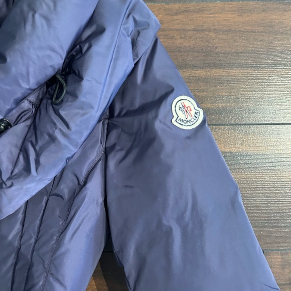 Women's Blue Puffer Jacket - Picture 3 of 6